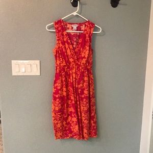 Pretty pink floral sleeveless maternity dress